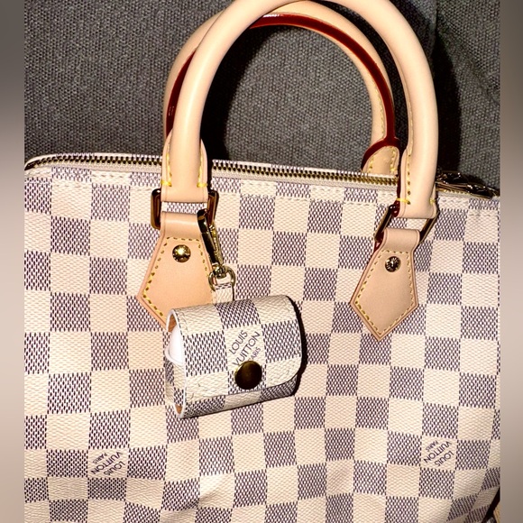 💖 Upcycled LV Damier Azure AirPod case Pro; Pro 2; 3rd Gen; 2nd Gen; - Picture 11 of 16